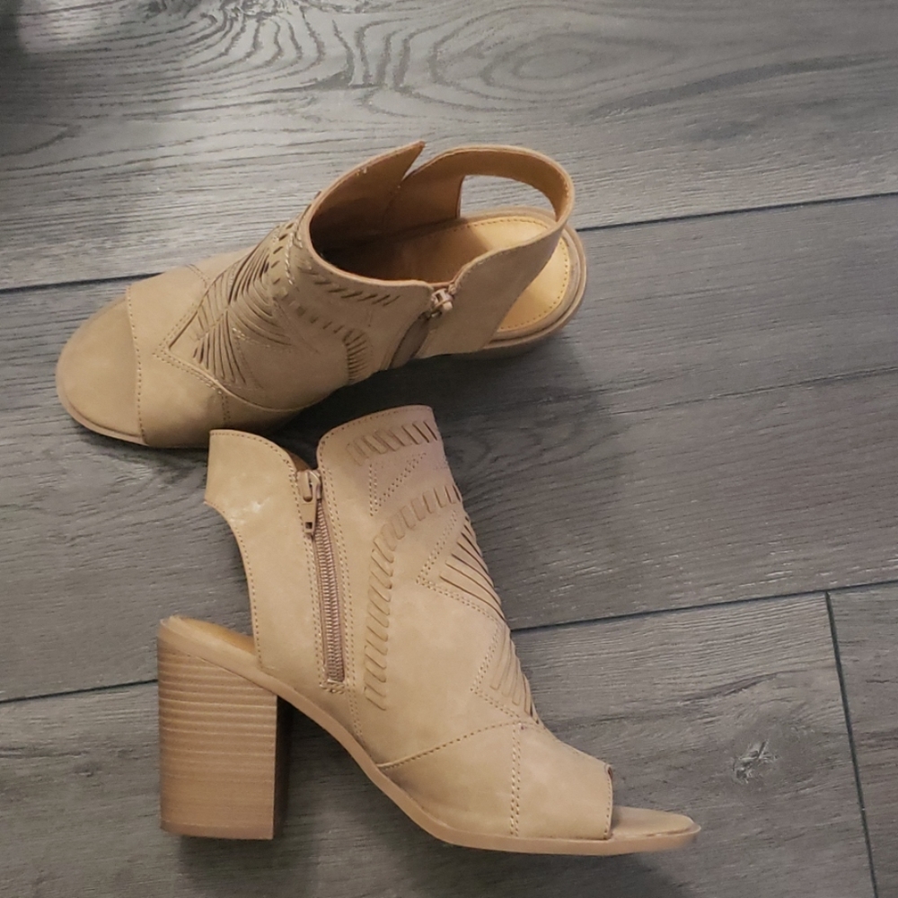 Open Toe Booties - Picture 3 of 4